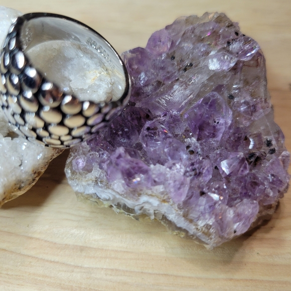 Lia Sophia Cobblestone Ring - Picture 5 of 6